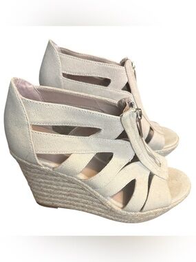 Beige Canvas Size 8 Espadrille Wedge Sandals Merona